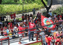 "Agora com Lula livre, o Brasil vai voltar a sorrir" afirma Cedro durante ato