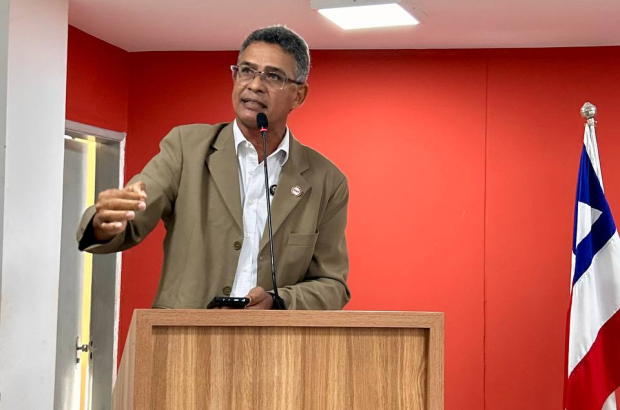 CUT Bahia marca presença em audiência pública sobre o fim da 6x1 em Alagoinhas